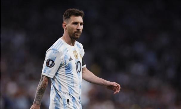 一年九套球衣，曼城这是要把T台搬进伊蒂哈德